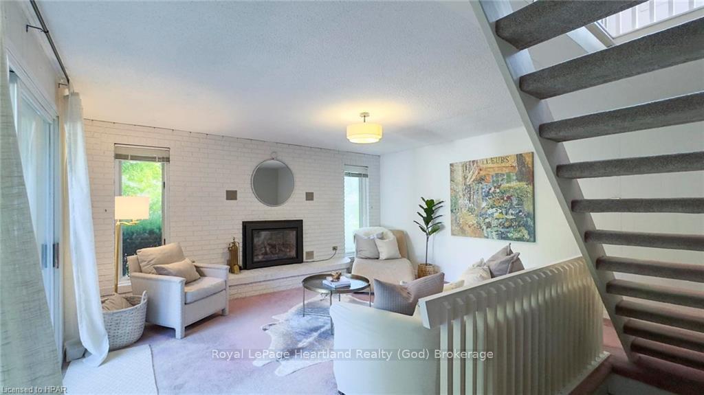 Photo 22 of 27 Bluewater Drive, Goderich, Goderich (Town) — HOMEH