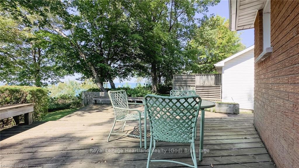 Photo 30 of 27 Bluewater Drive, Goderich, Goderich (Town) — HOMEH