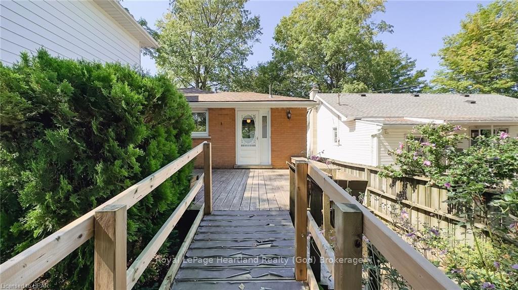 Photo 34 of 27 Bluewater Drive, Goderich, Goderich (Town) — HOMEH