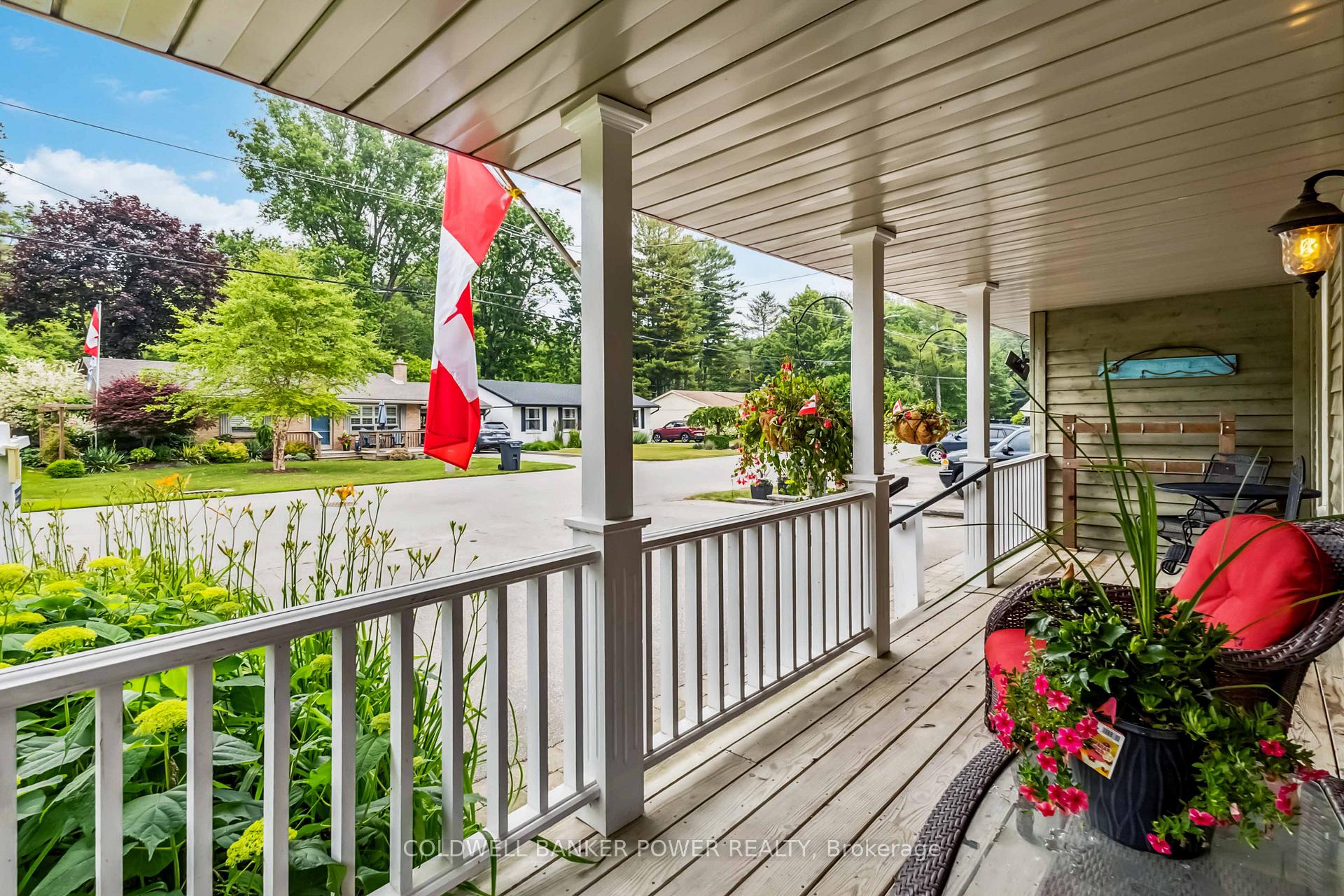 Photo 4 of 214 Harrison Place, Central Elgin, Rural Central Elgin — HOMEH