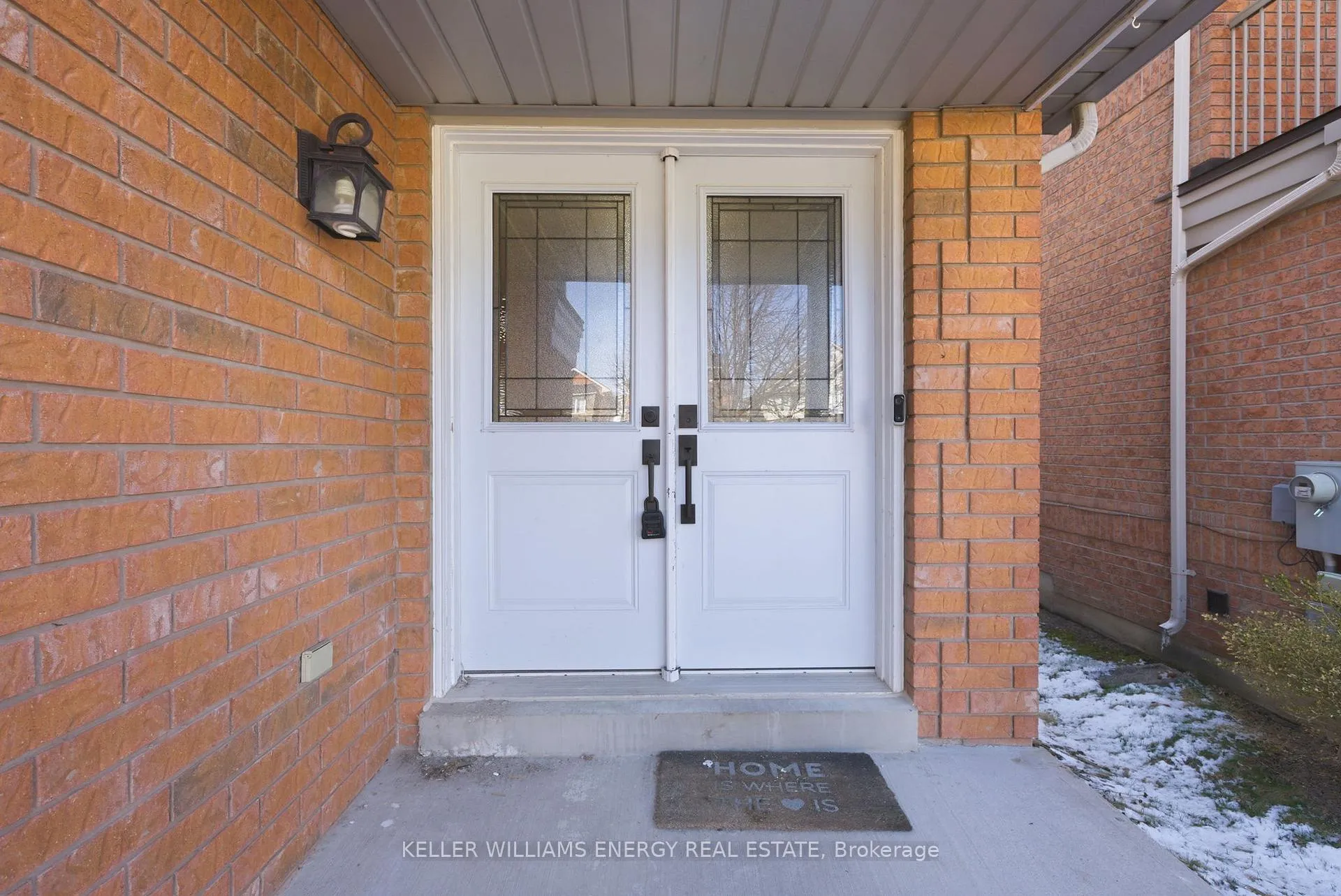 Photo 3 of 158 Madden Place, Clarington, Bowmanville — HOMEH