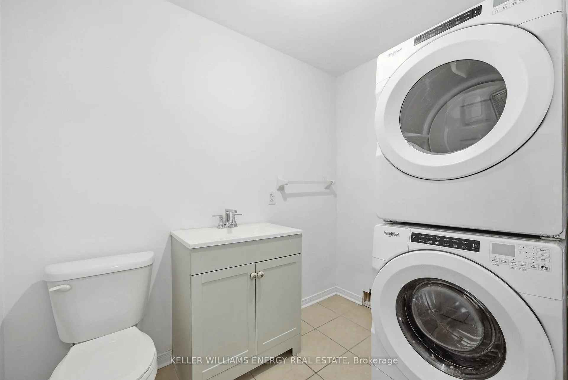 Photo 16 of 158 Madden Place, Clarington, Bowmanville — HOMEH