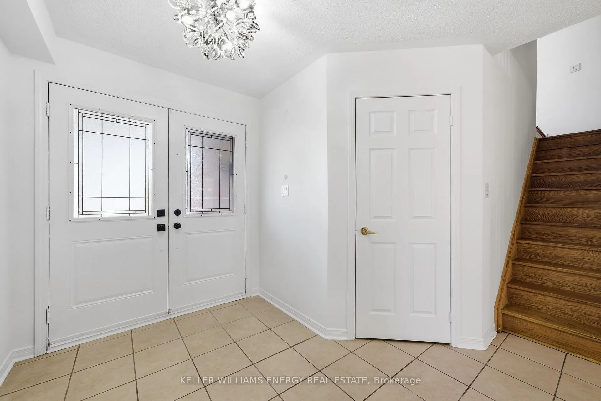 Photo 17 of 158 Madden Place, Clarington, Bowmanville — HOMEH