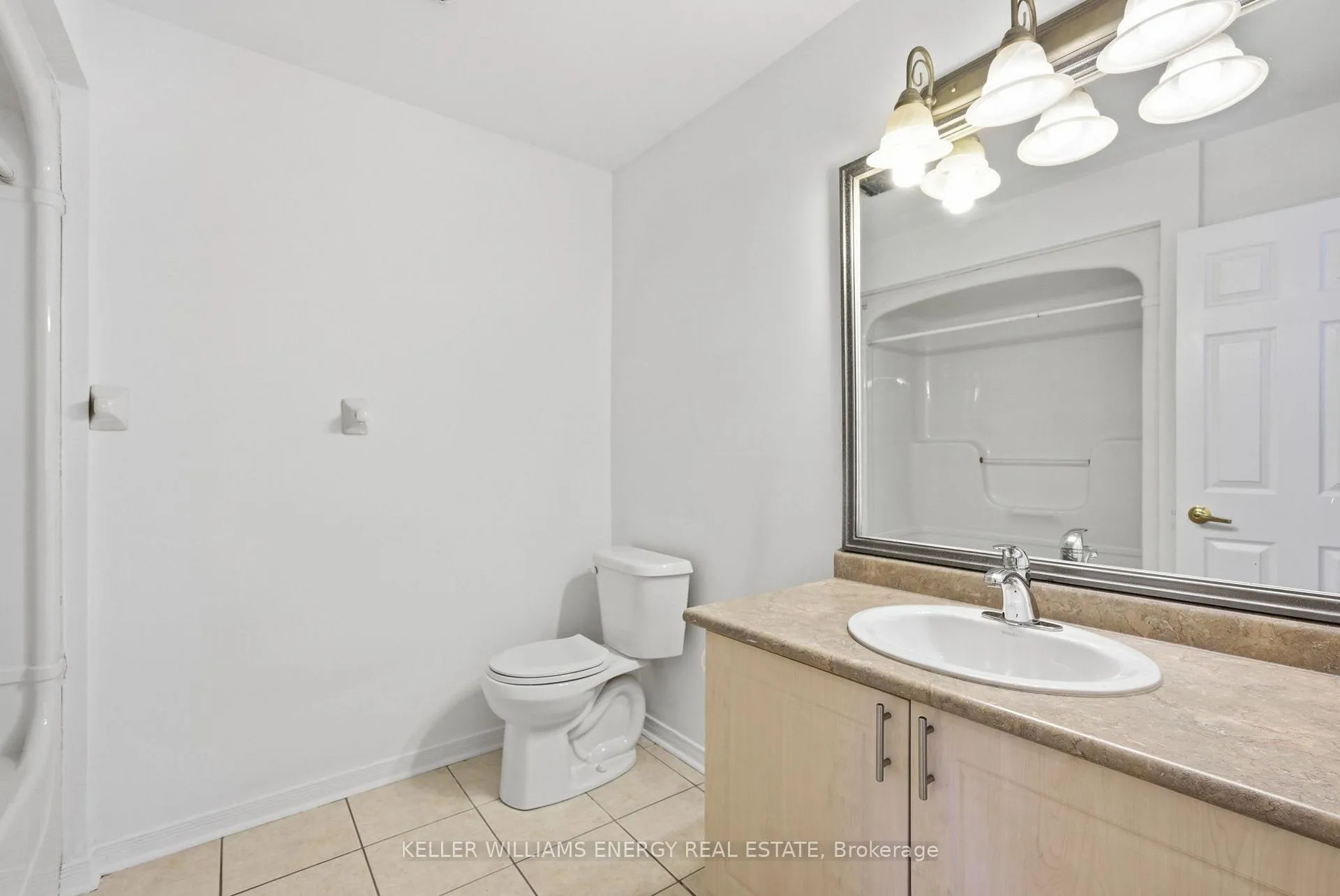 Photo 27 of 158 Madden Place, Clarington, Bowmanville — HOMEH