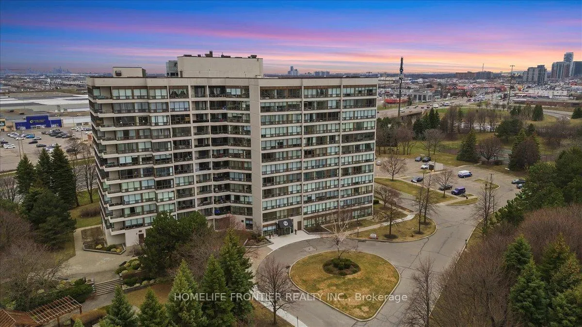 Front of Unit 713, 12 Laurelcrest Street
