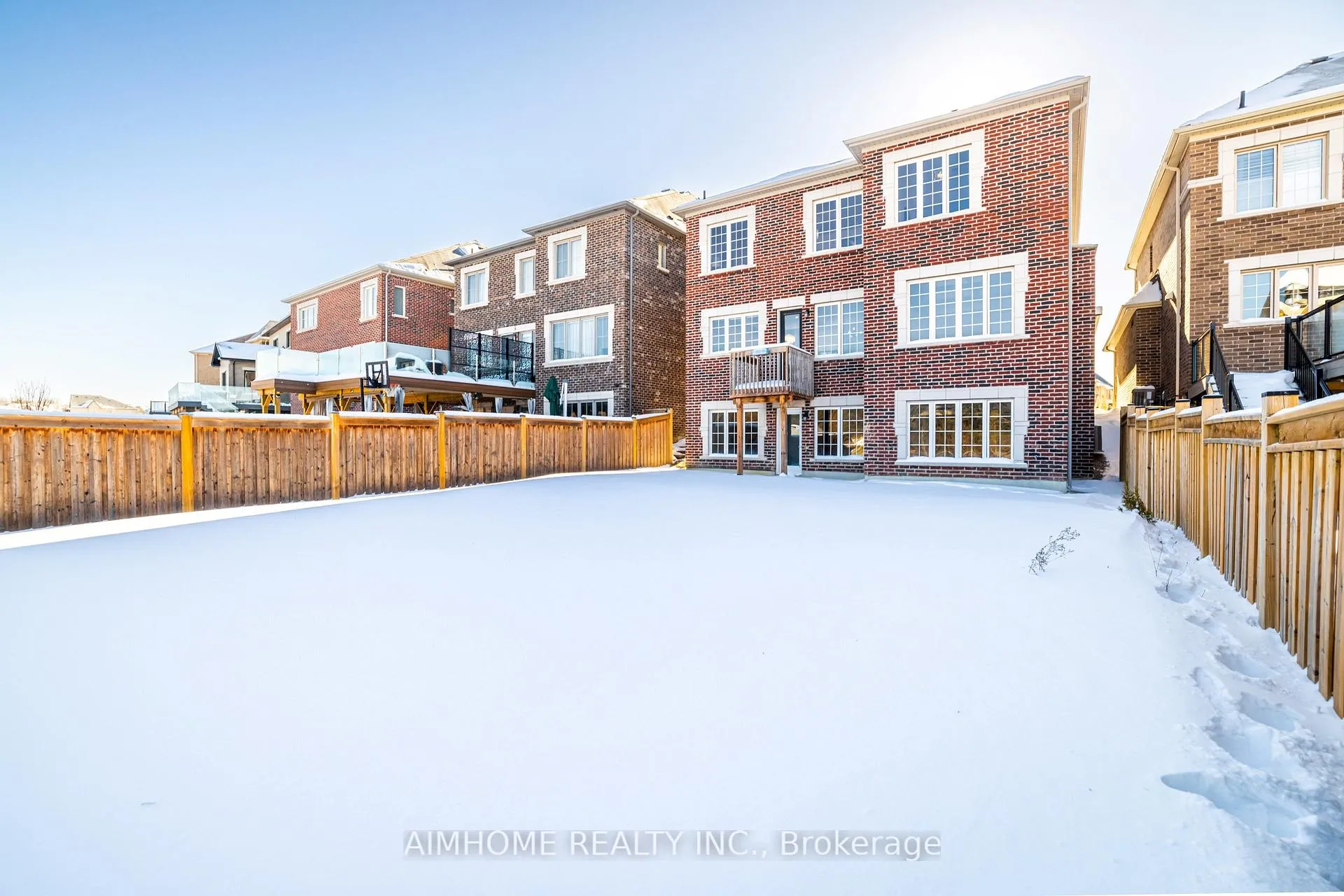 Photo 36 of 122 Scrivener Drive, Aurora, Rural Aurora — HOMEH