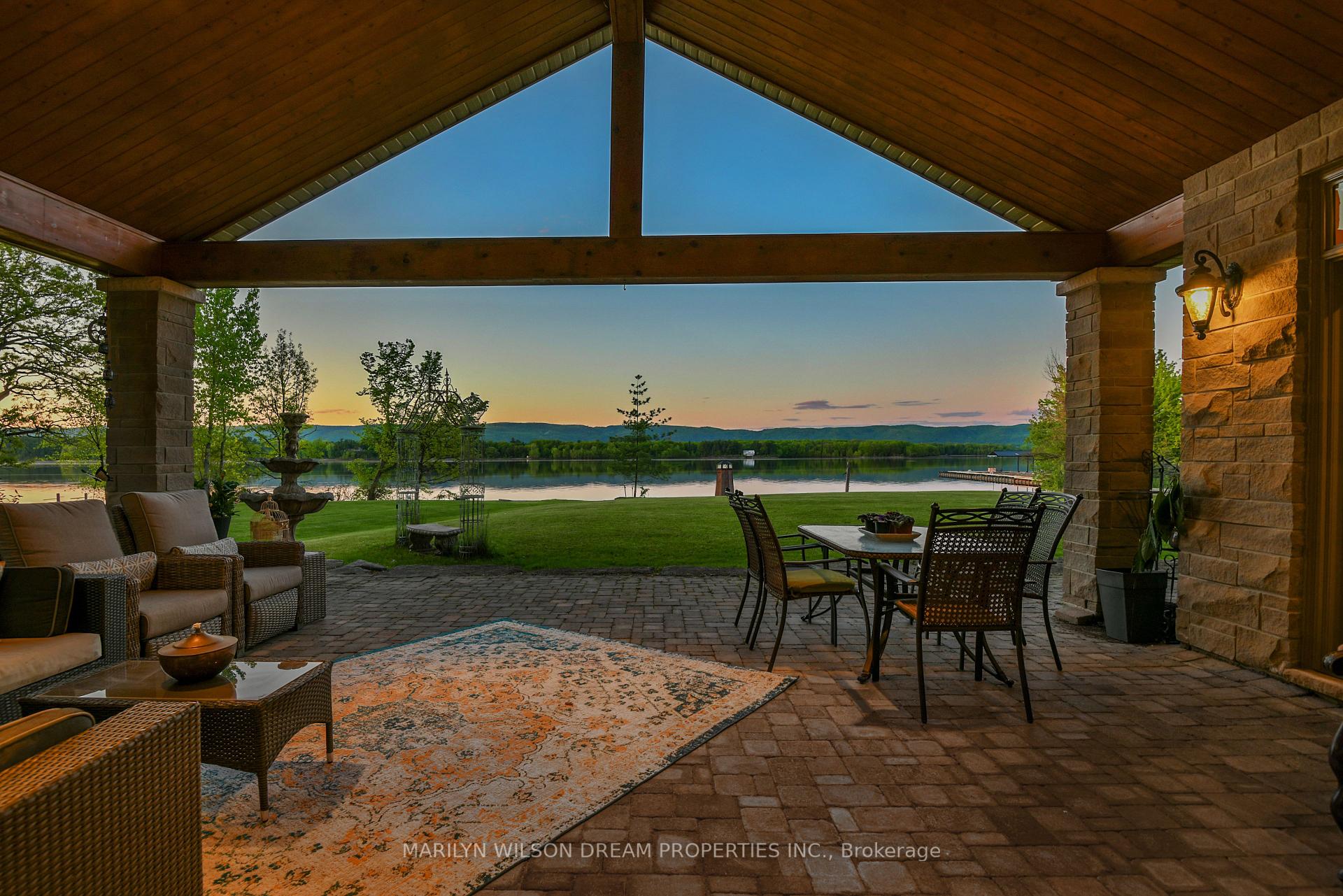 Photo 3 of 133 Swift Street, Ottawa, Dunrobin Shores — HOMEH