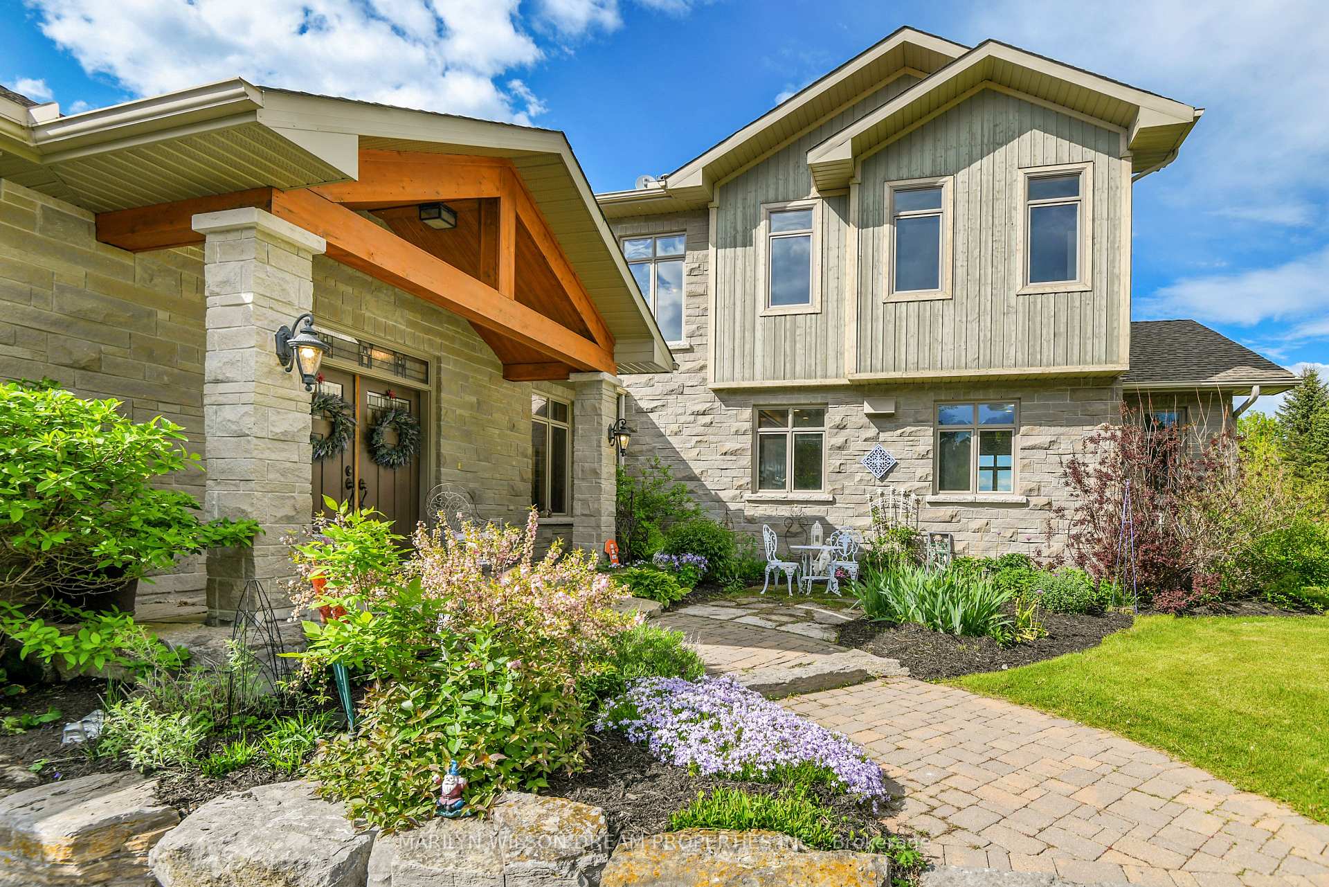 Photo 5 of 133 Swift Street, Ottawa, Dunrobin Shores — HOMEH