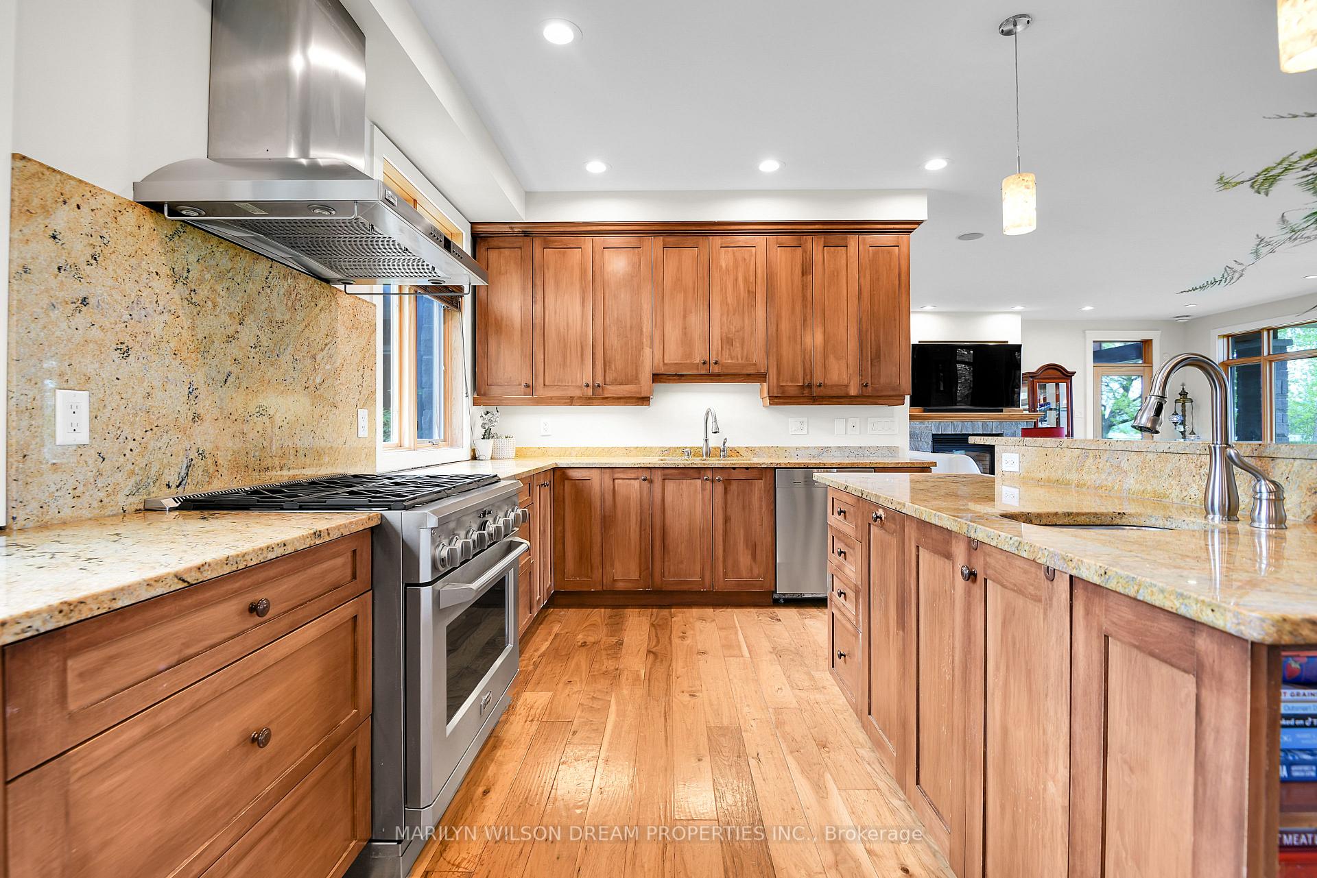 Photo 12 of 133 Swift Street, Ottawa, Dunrobin Shores — HOMEH