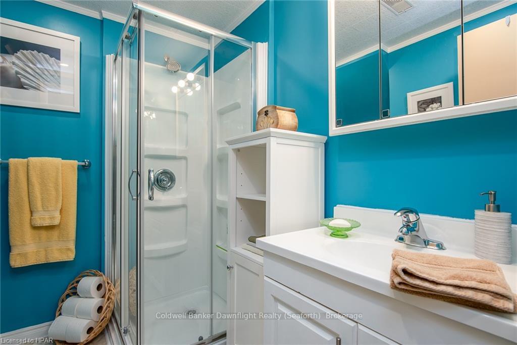 Photo 23 of 47 Walker Street, Central Huron, Clinton — HOMEH