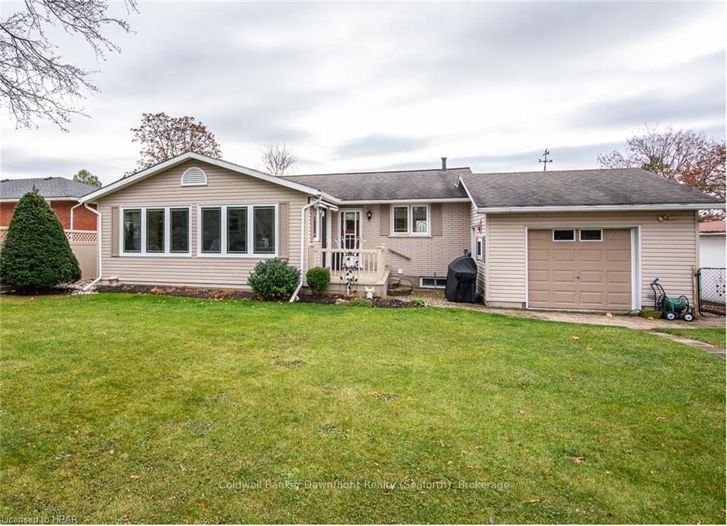 Photo 30 of 47 Walker Street, Central Huron, Clinton — HOMEH