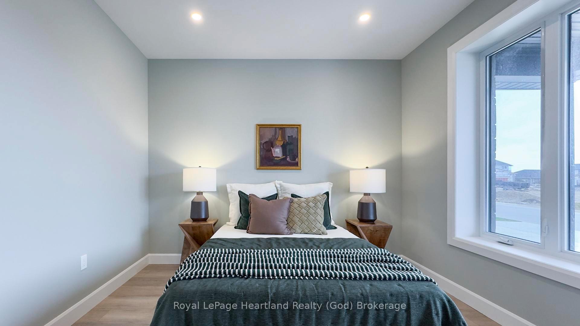Photo 5 of 455 Woodridge Drive, Goderich, Goderich (Town) — HOMEH