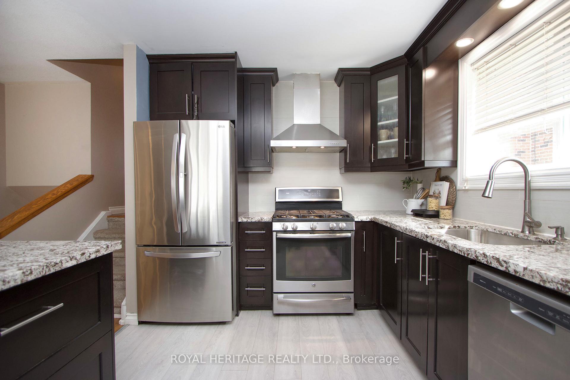 Photo 8 of 154 Clements Road E, Ajax, South East — HOMEH
