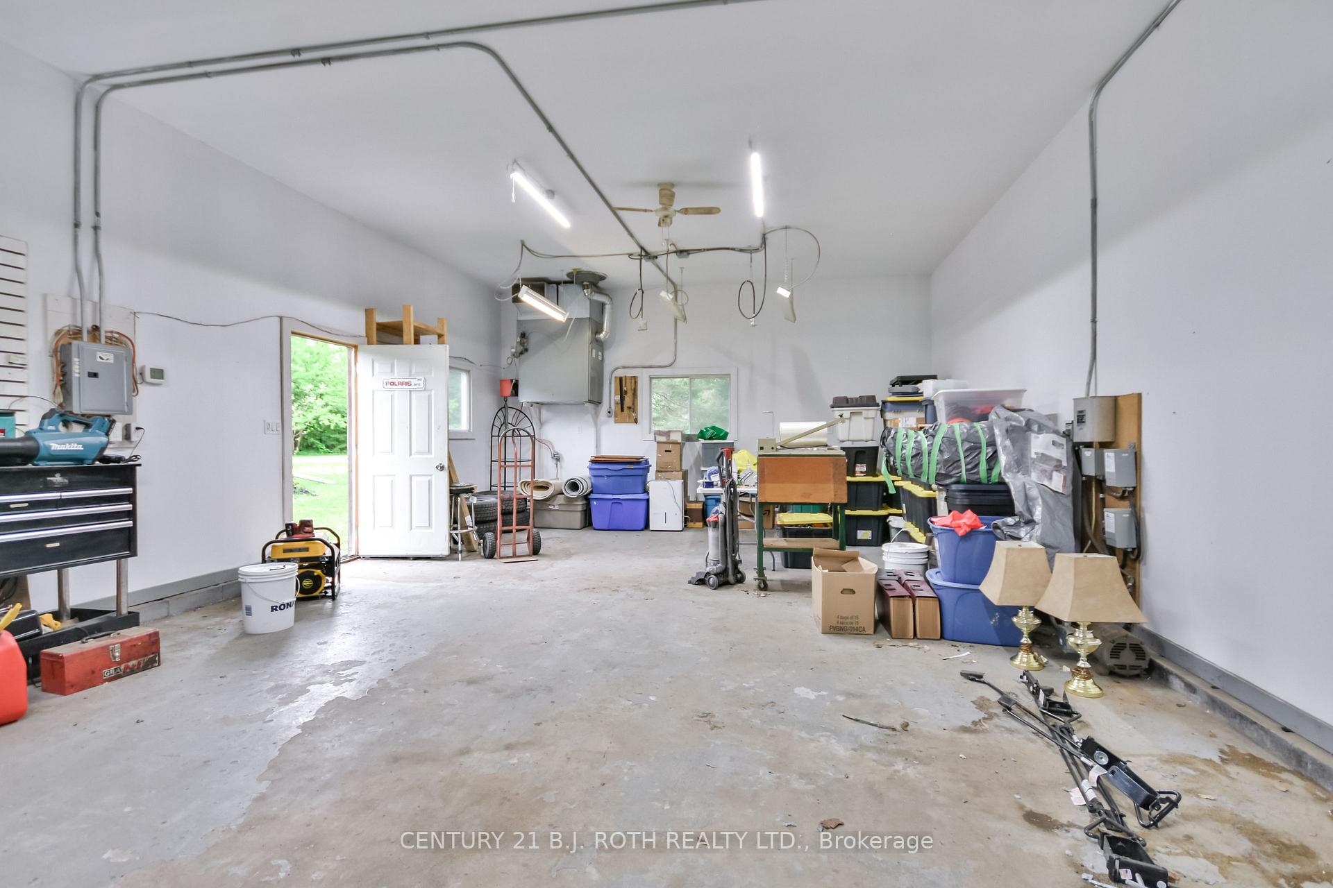 Photo 28 of 8468 8th Line, Essa, Rural Essa — HOMEH