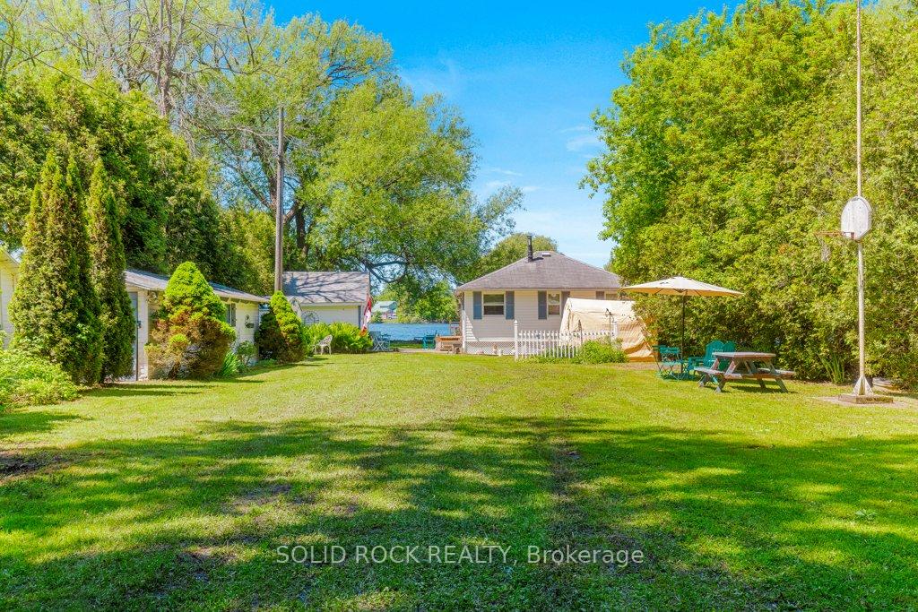 Photo 8 of 124 Bay Lane, Edwardsburgh/Cardinal, Edwardsburgh/Cardinal Twp — HOMEH