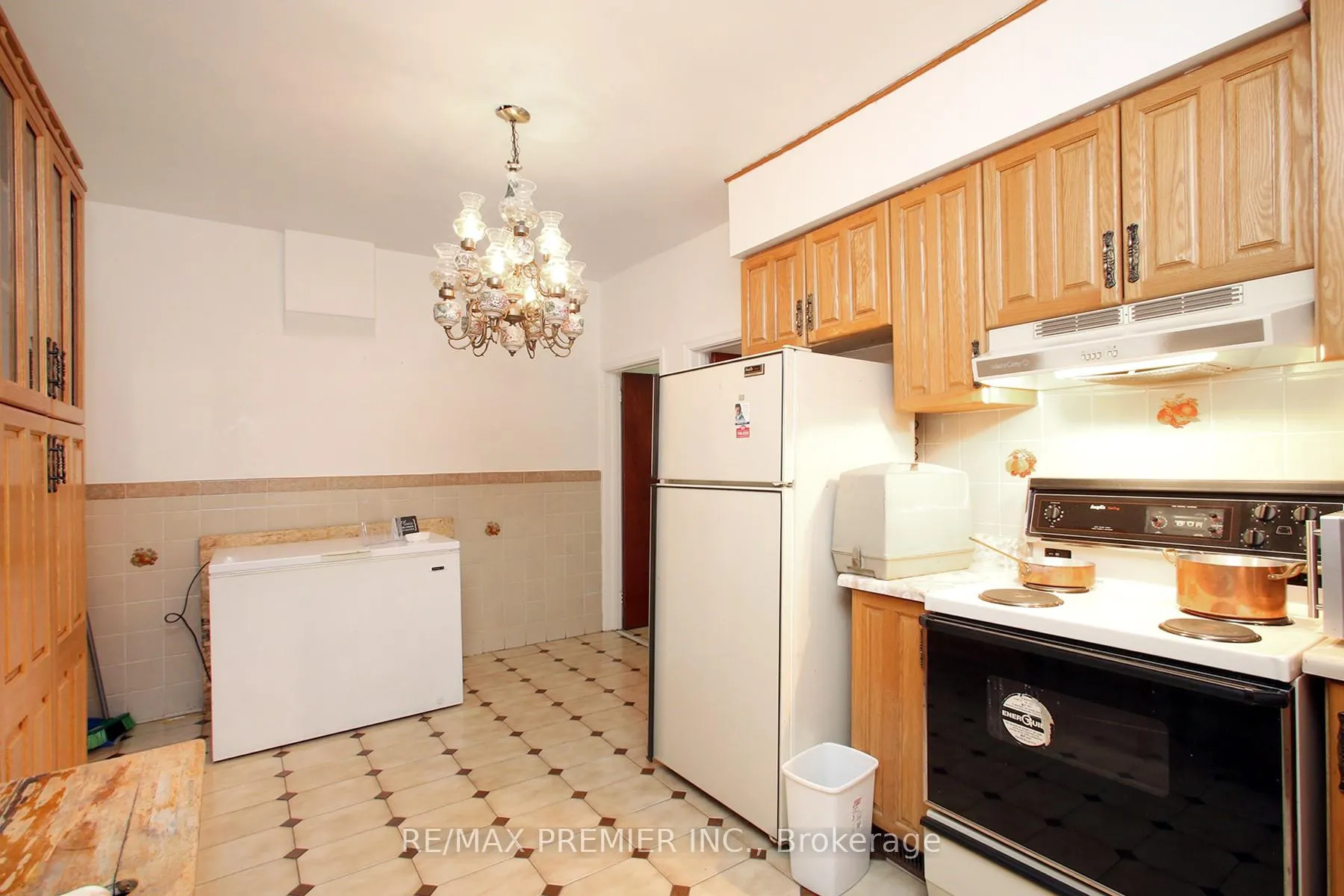 Photo 7 of 172 Lauder Avenue, Toronto, Oakwood Village — HOMEH