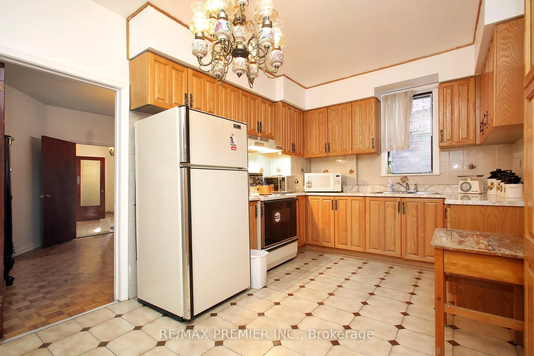 Photo 8 of 172 Lauder Avenue, Toronto, Oakwood Village — HOMEH