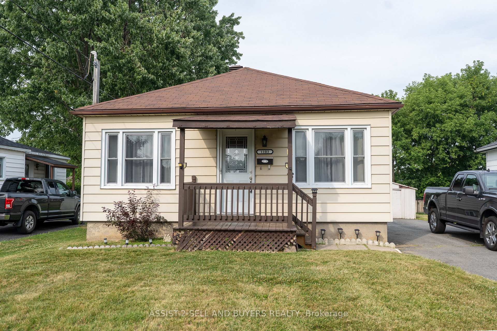 Photo 2 of 1103 Rita Street, Cornwall — HOMEH