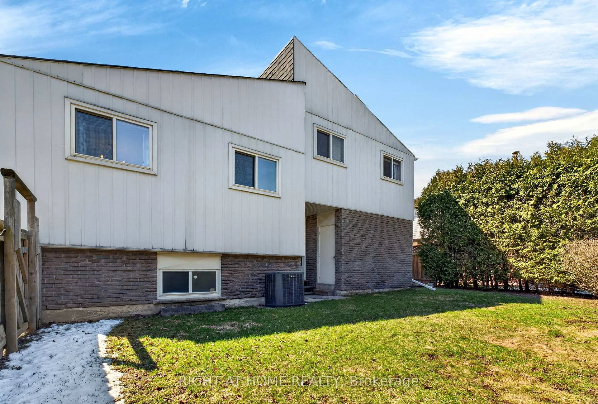 Photo 28 of 249 Lorindale Drive, Oshawa, Donevan — HOMEH