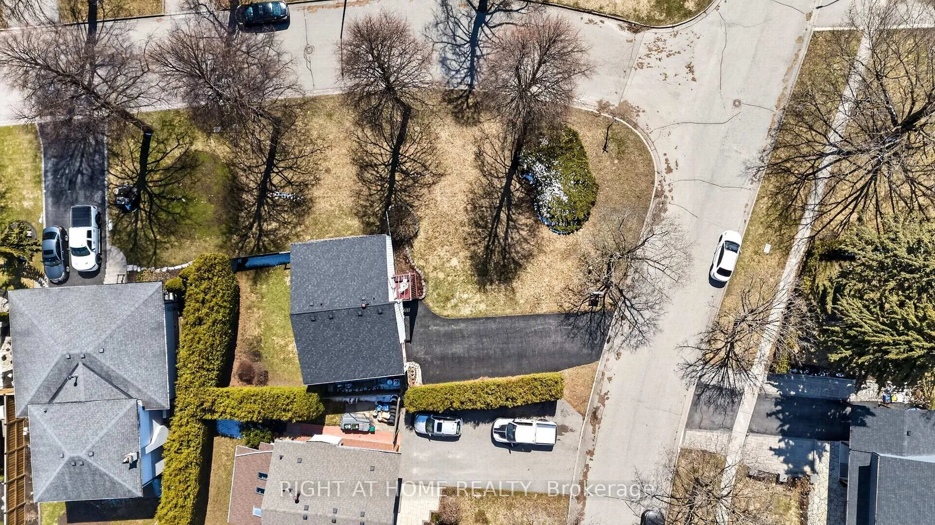 Photo 32 of 249 Lorindale Drive, Oshawa, Donevan — HOMEH