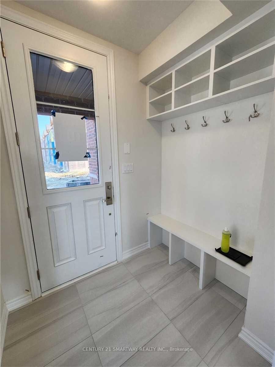 Photo 4 of 52 Vestry Way, Brampton, Brampton East — HOMEH