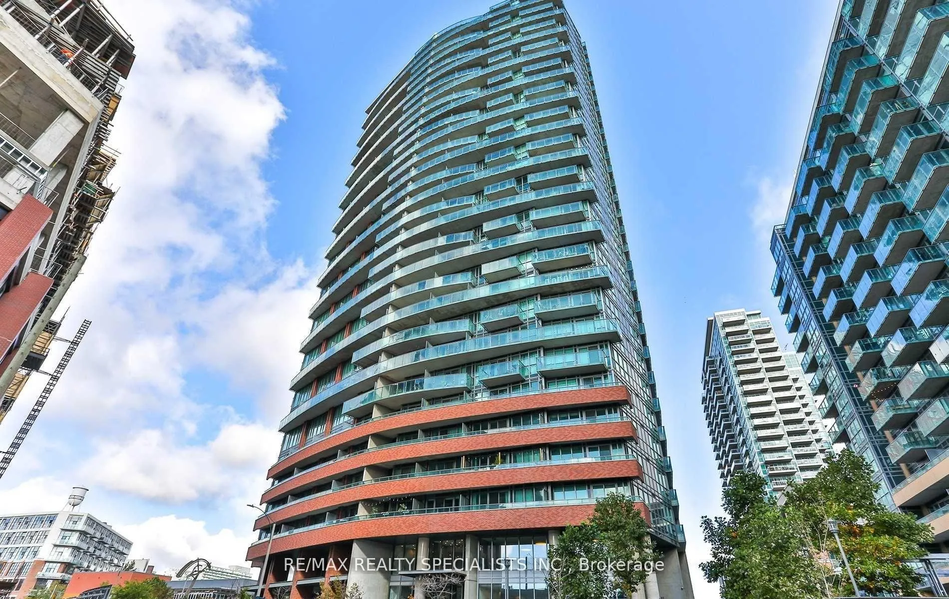 Front of Unit 3013, 150 East Liberty Street