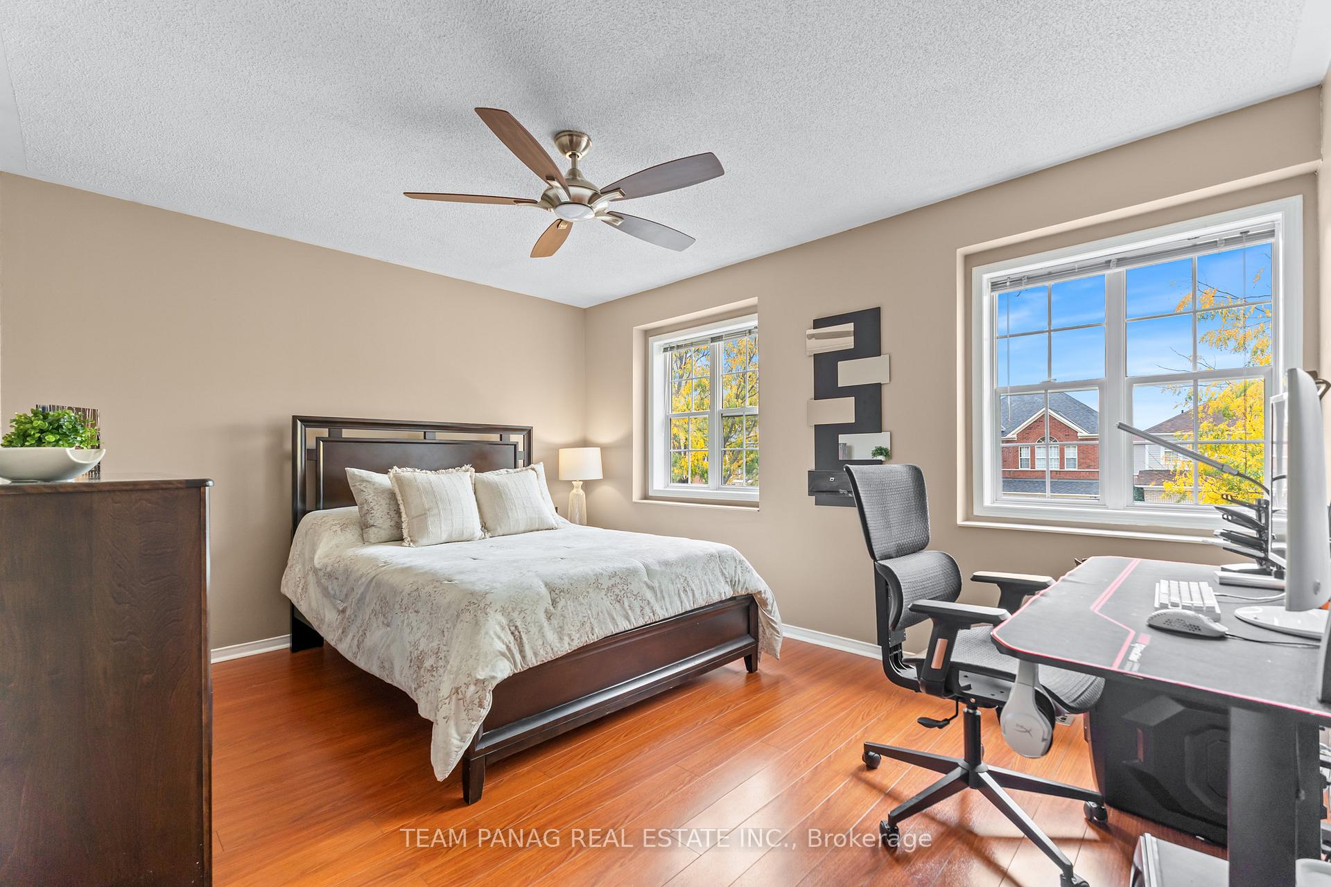 Photo 18 of 28 Charleswood Circle, Brampton, Fletcher's Meadow — HOMEH