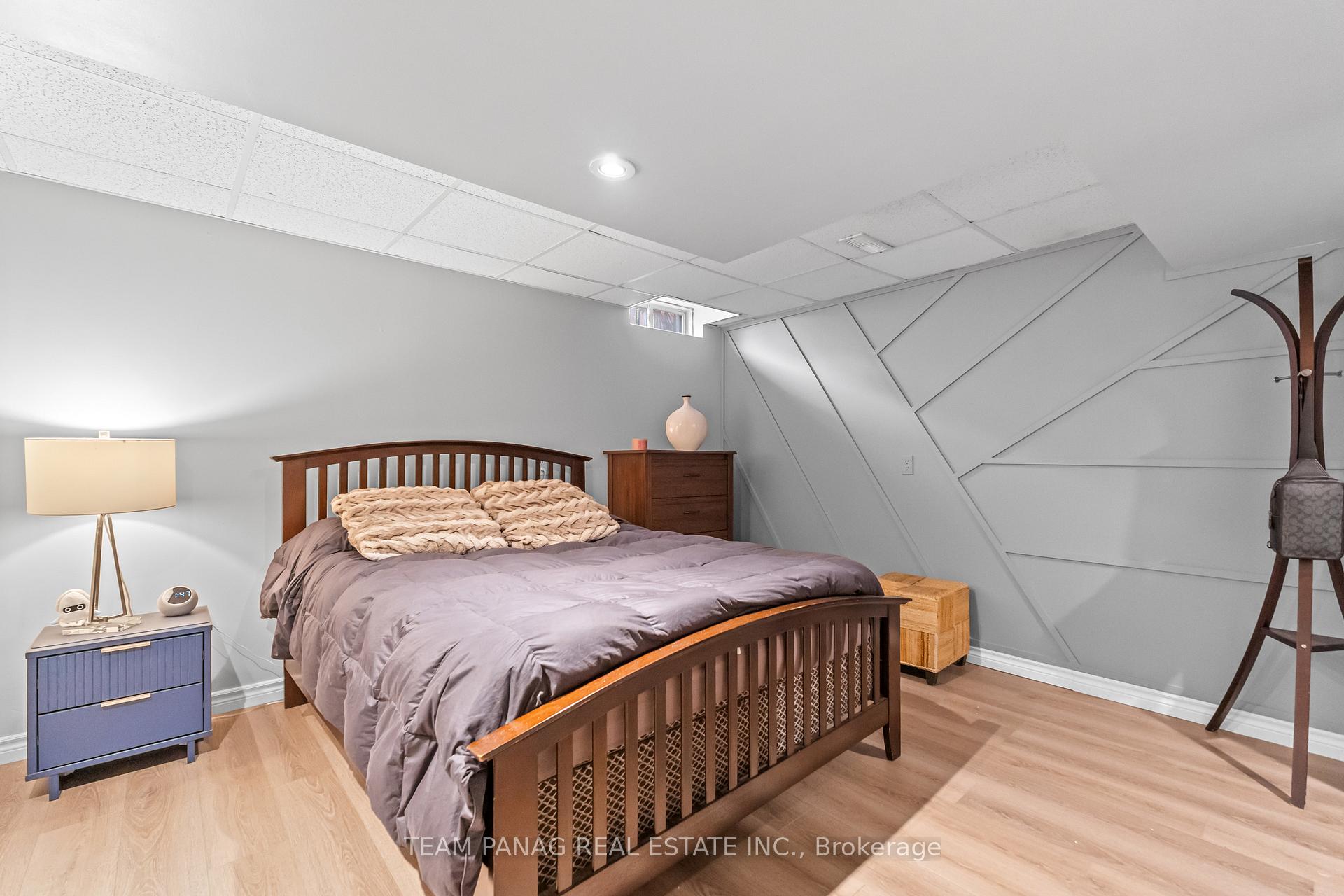 Photo 26 of 28 Charleswood Circle, Brampton, Fletcher's Meadow — HOMEH
