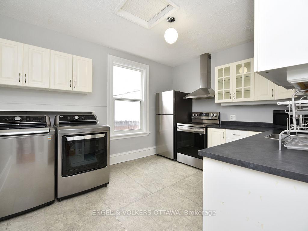 Photo 11 of Unit 2, 81 Third Avenue, Ottawa, Glebe — HOMEH