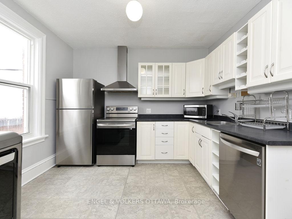 Photo 12 of Unit 2, 81 Third Avenue, Ottawa, Glebe — HOMEH