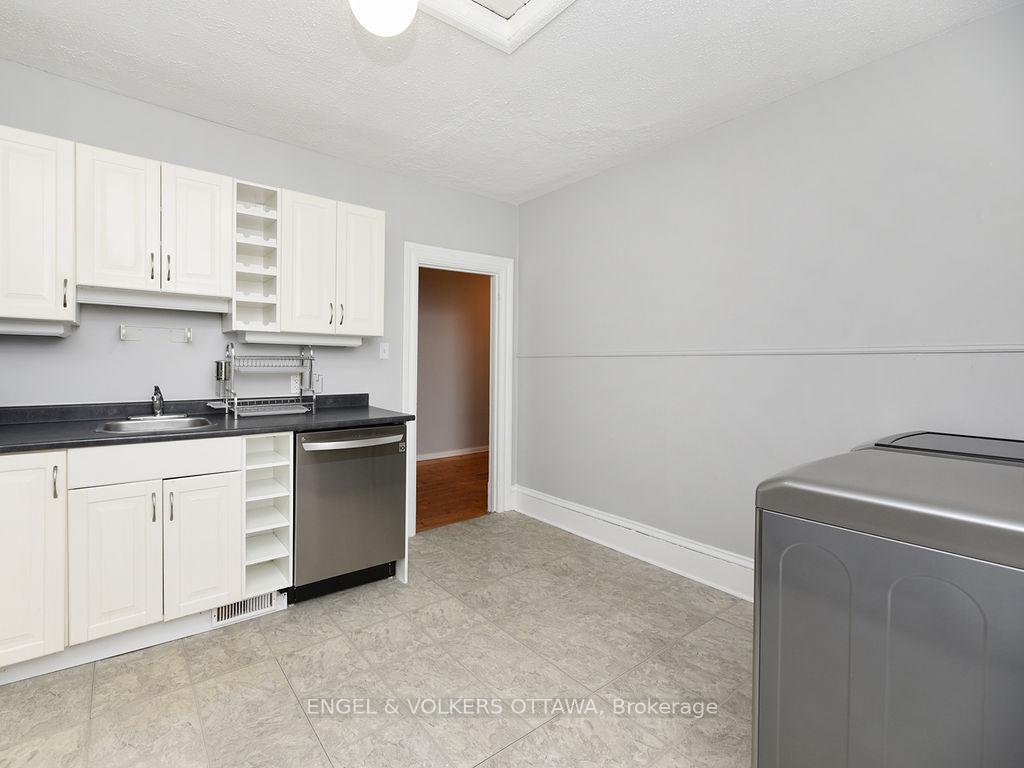 Photo 13 of Unit 2, 81 Third Avenue, Ottawa, Glebe — HOMEH