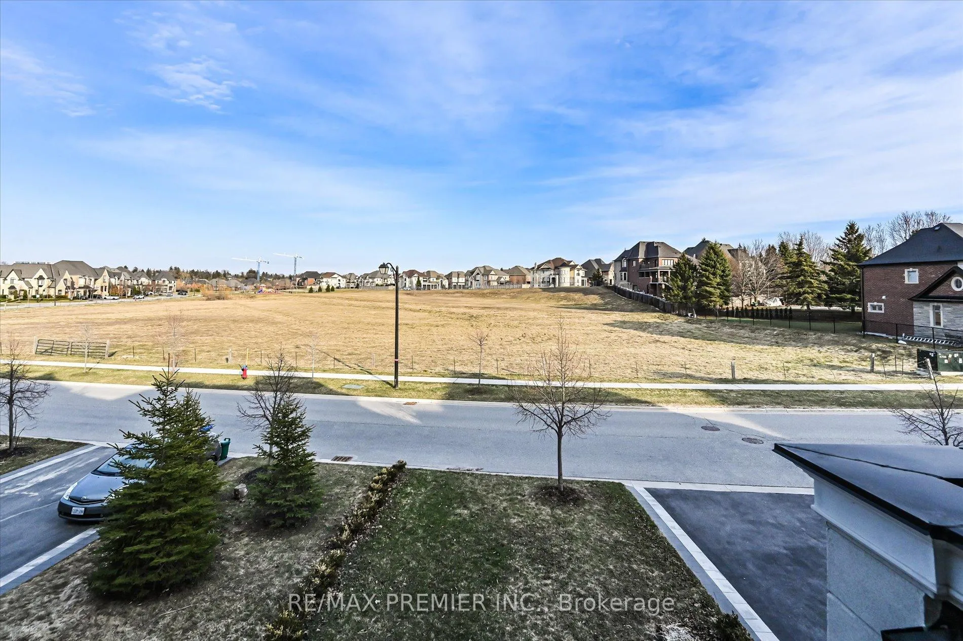Photo 33 of 126 Burns Boulevard, King, King City — HOMEH