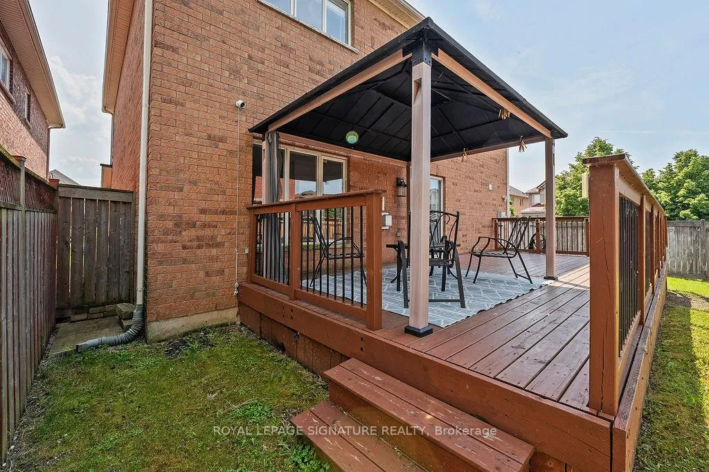 Photo 3 of 30 Oakrun Street, Hamilton, Winona Park — HOMEH