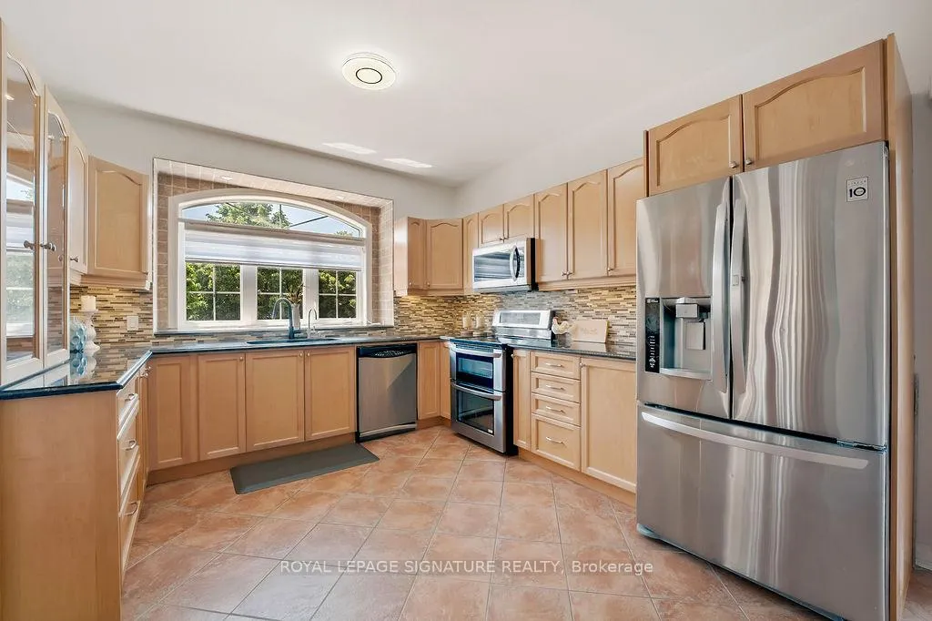 Photo 12 of 30 Oakrun Street, Hamilton, Winona Park — HOMEH