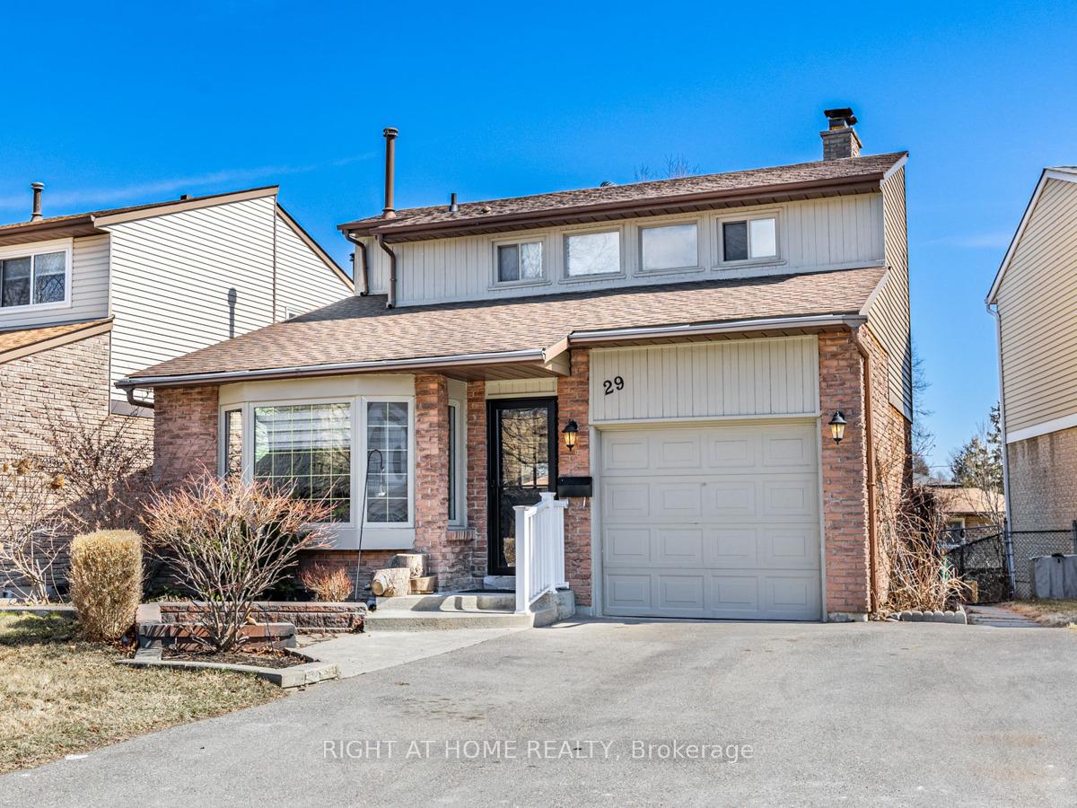 Photo 3 of 29 Andrea Road, Ajax, South East — HOMEH