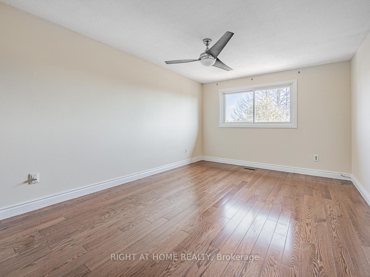 Photo 6 of 29 Andrea Road, Ajax, South East — HOMEH