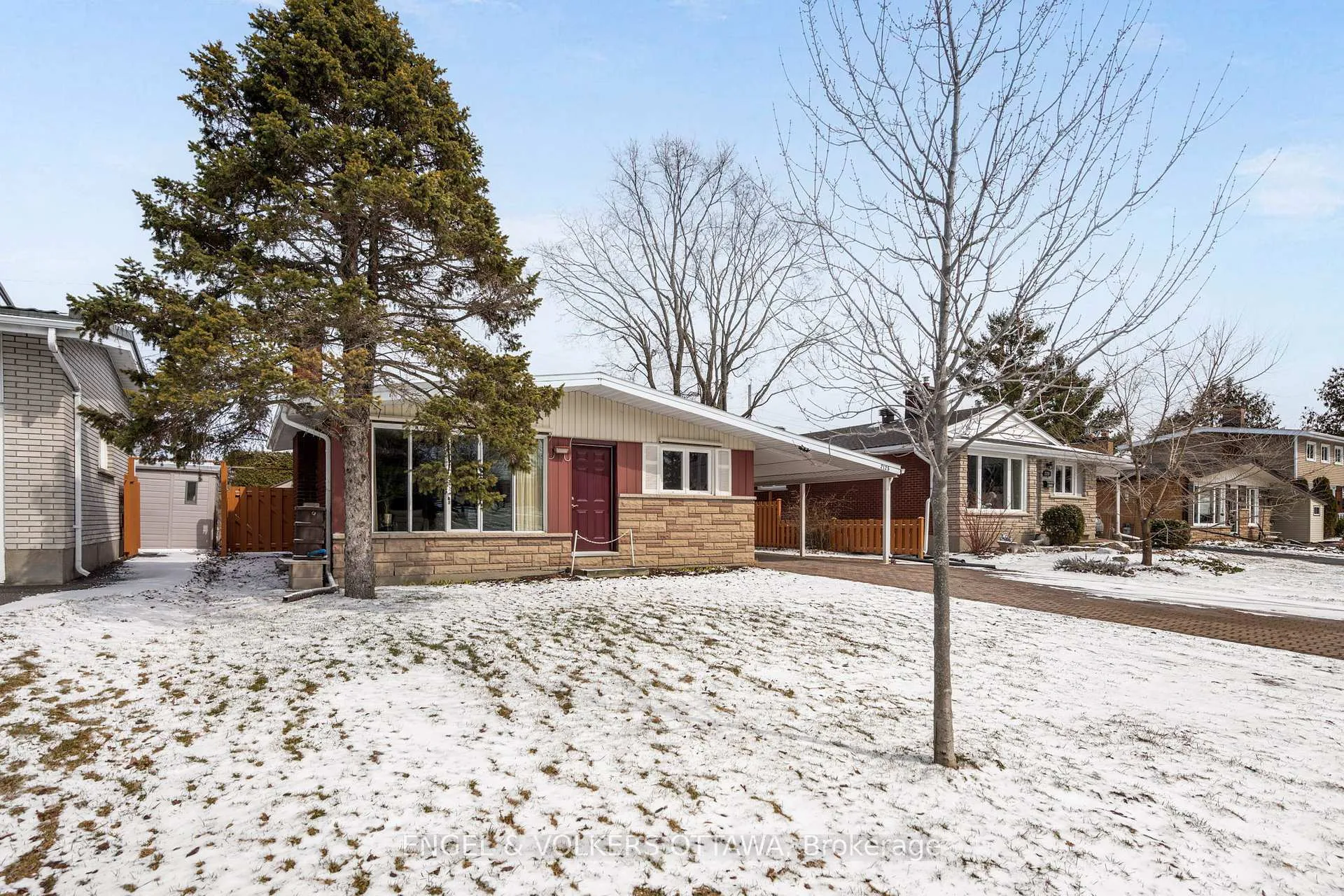Photo 2 of 2125 Valley Drive, Ottawa, Elmvale Acres/Urbandale — HOMEH