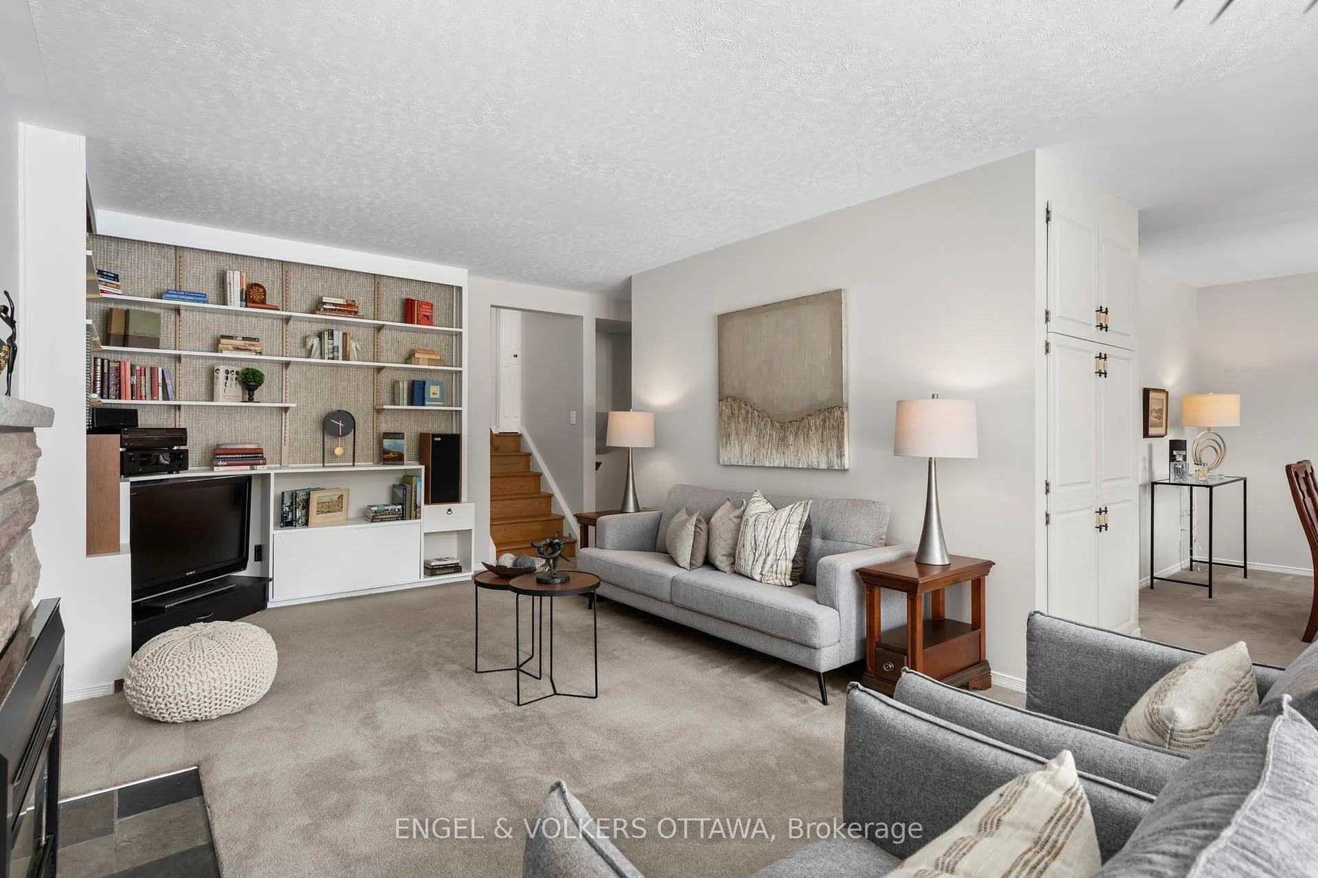 Photo 7 of 2125 Valley Drive, Ottawa, Elmvale Acres/Urbandale — HOMEH
