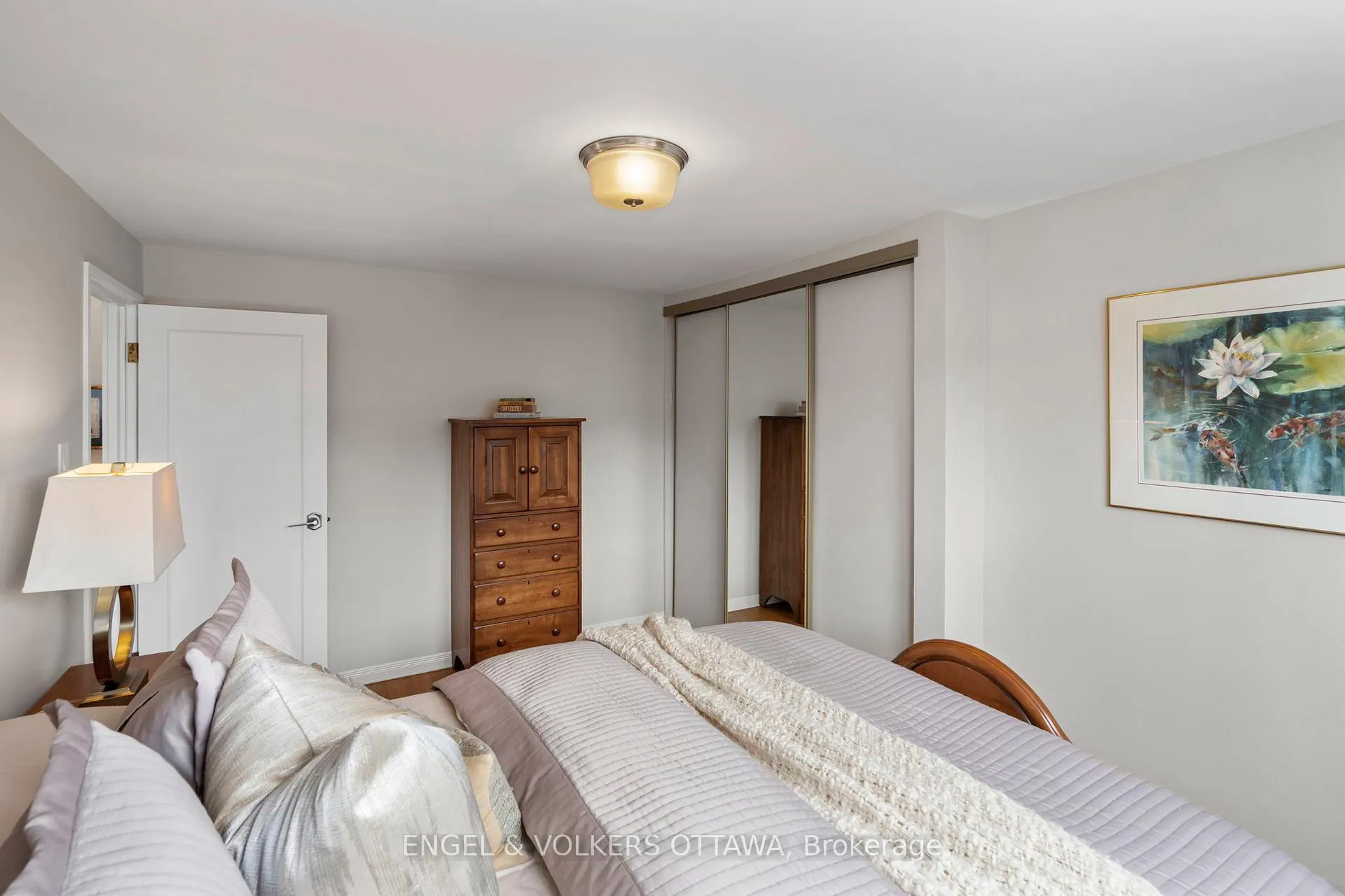 Photo 19 of 2125 Valley Drive, Ottawa, Elmvale Acres/Urbandale — HOMEH