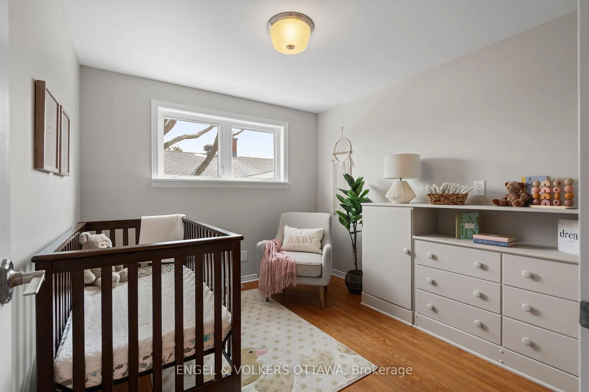 Photo 20 of 2125 Valley Drive, Ottawa, Elmvale Acres/Urbandale — HOMEH