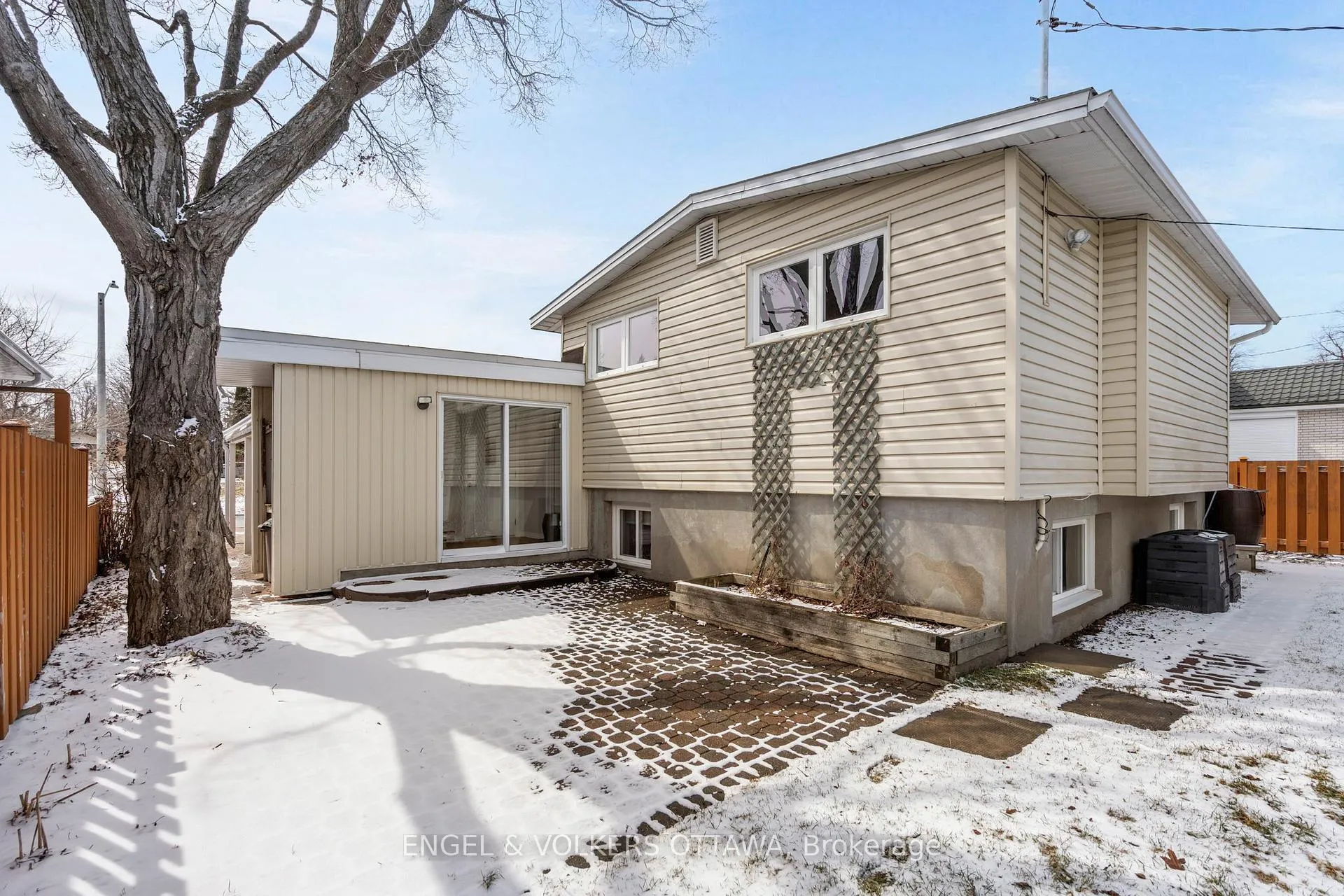 Photo 37 of 2125 Valley Drive, Ottawa, Elmvale Acres/Urbandale — HOMEH