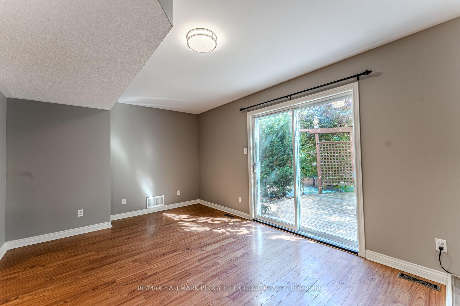 Photo 11 of 239 Simcoe Street, Clearview, Stayner — HOMEH