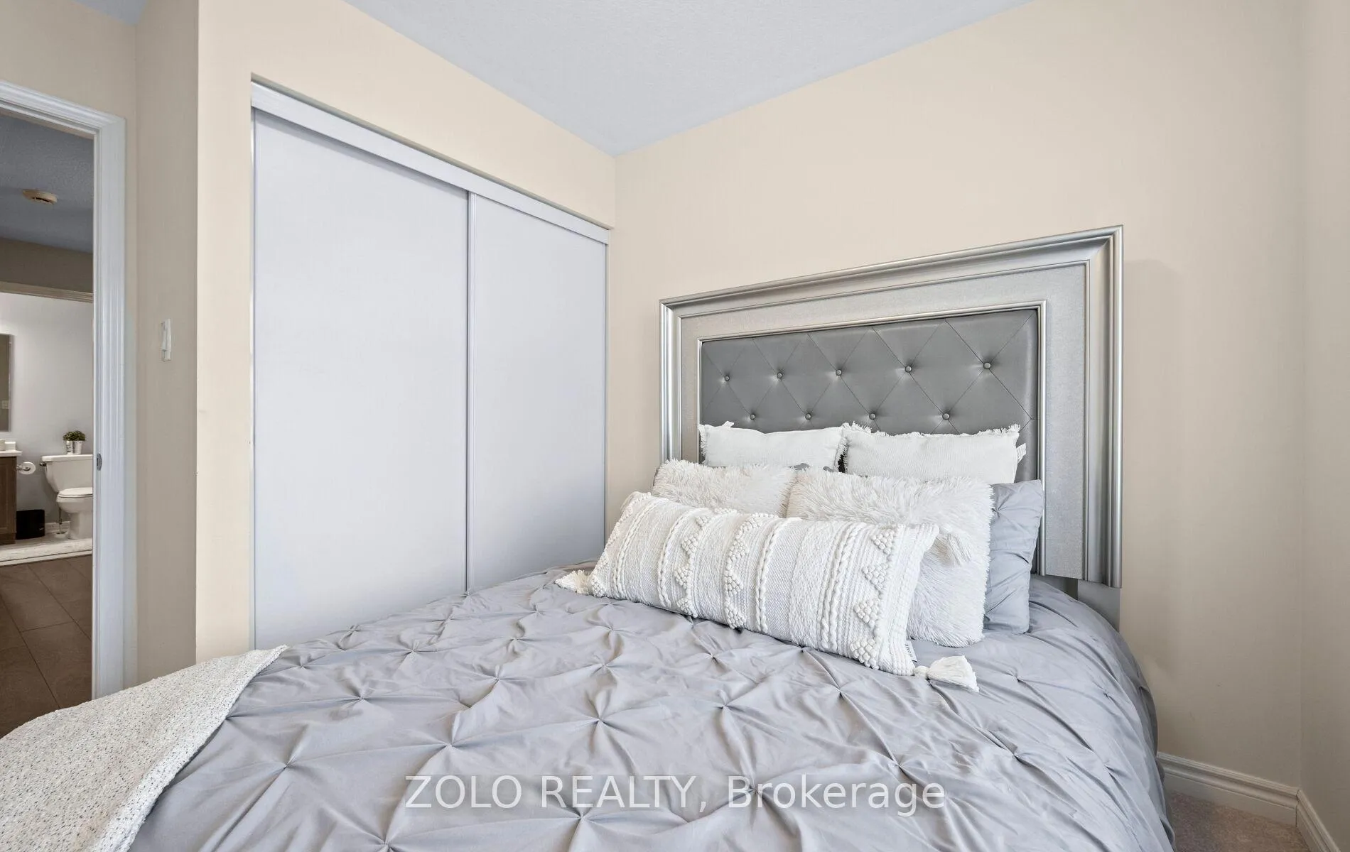 Photo 28 of Unit 65, 22 Spring Creek Drive, Hamilton, Waterdown — HOMEH