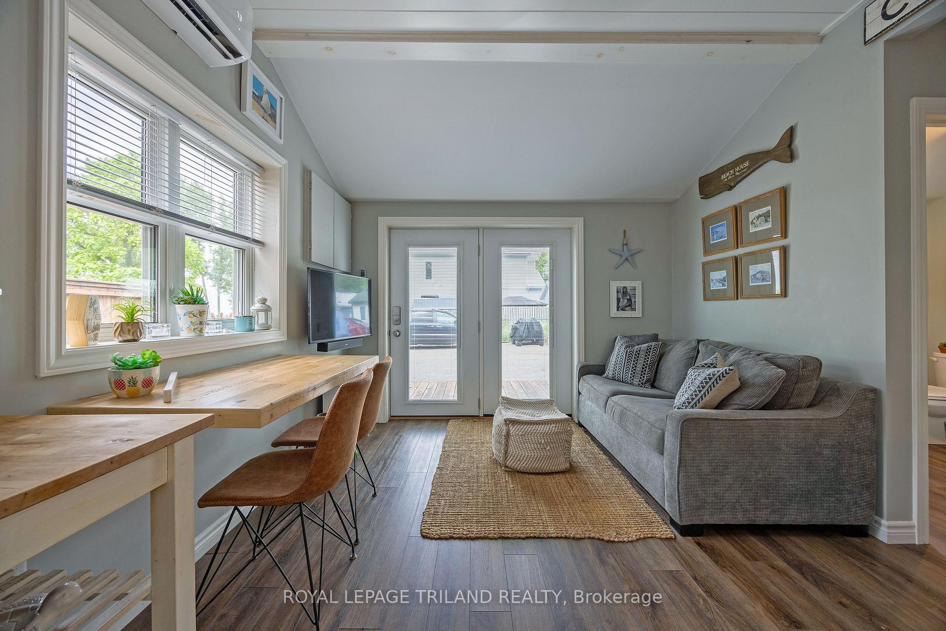Photo 9 of Unit D, 440 West Edith Cavell Boulevard, Central Elgin, Rural Central Elgin — HOMEH