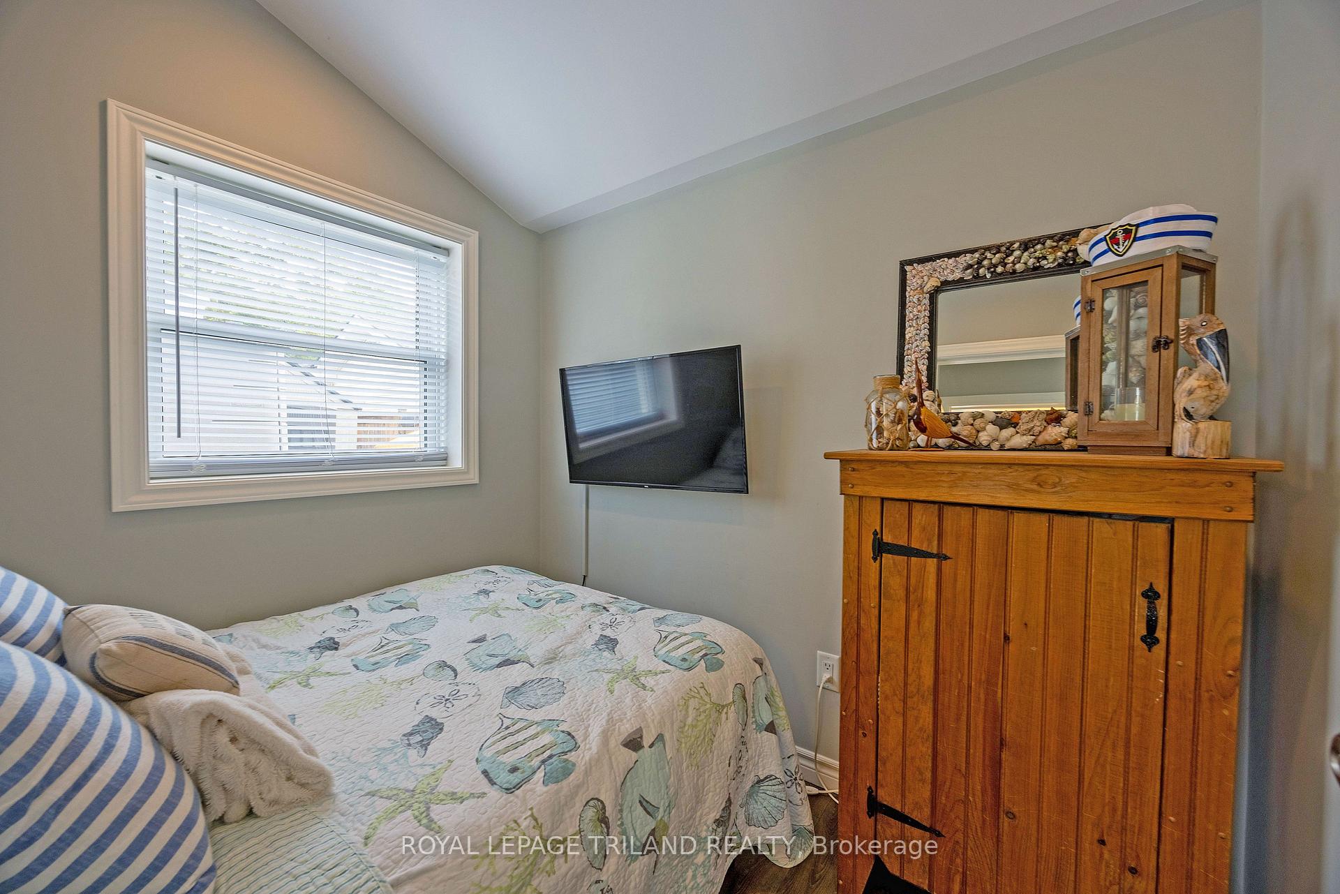Photo 19 of Unit D, 440 West Edith Cavell Boulevard, Central Elgin, Rural Central Elgin — HOMEH