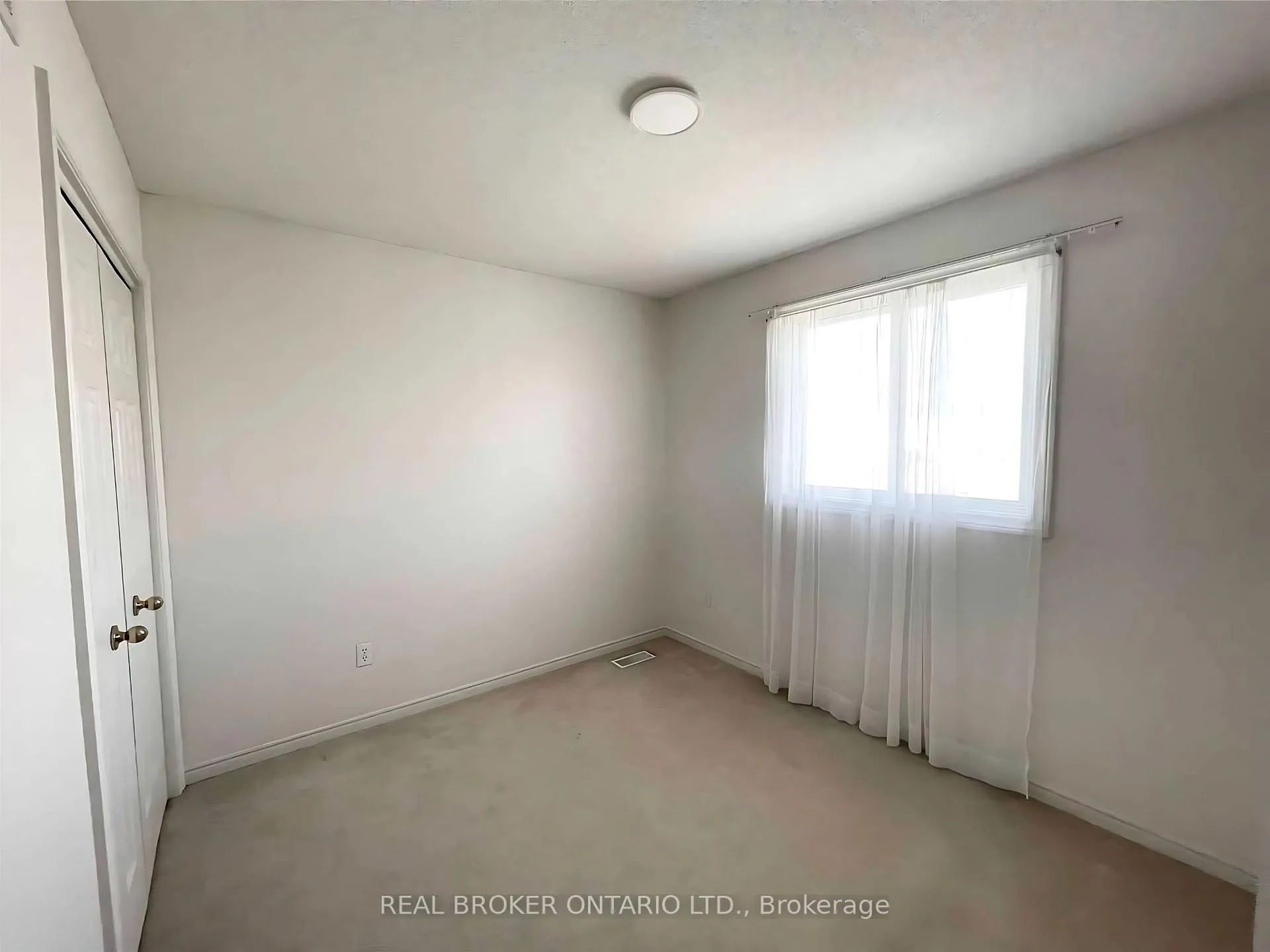 Photo 8 of 5999 Andrea Drive, Niagara Falls, West Wood — HOMEH