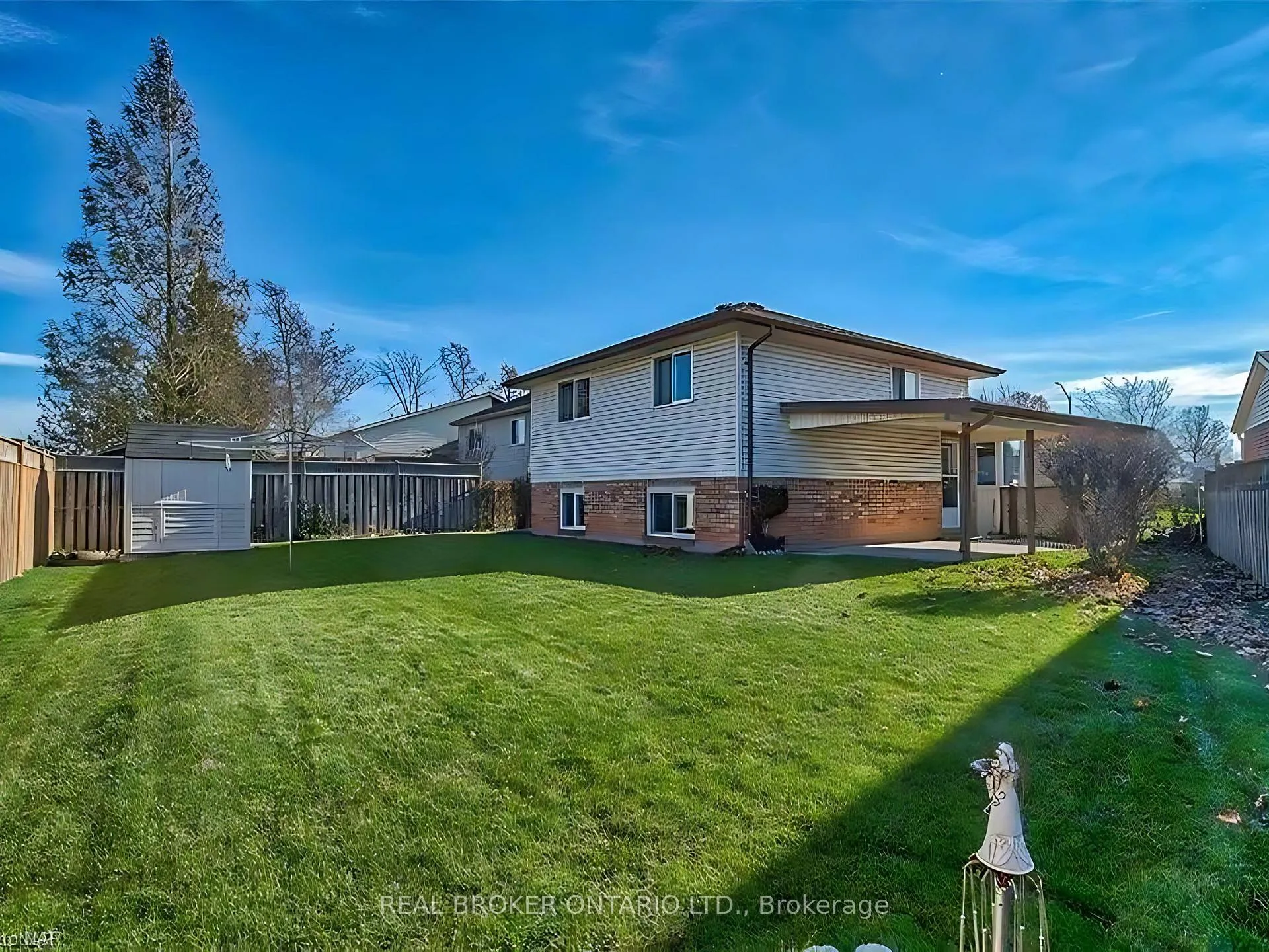 Photo 18 of 5999 Andrea Drive, Niagara Falls, West Wood — HOMEH