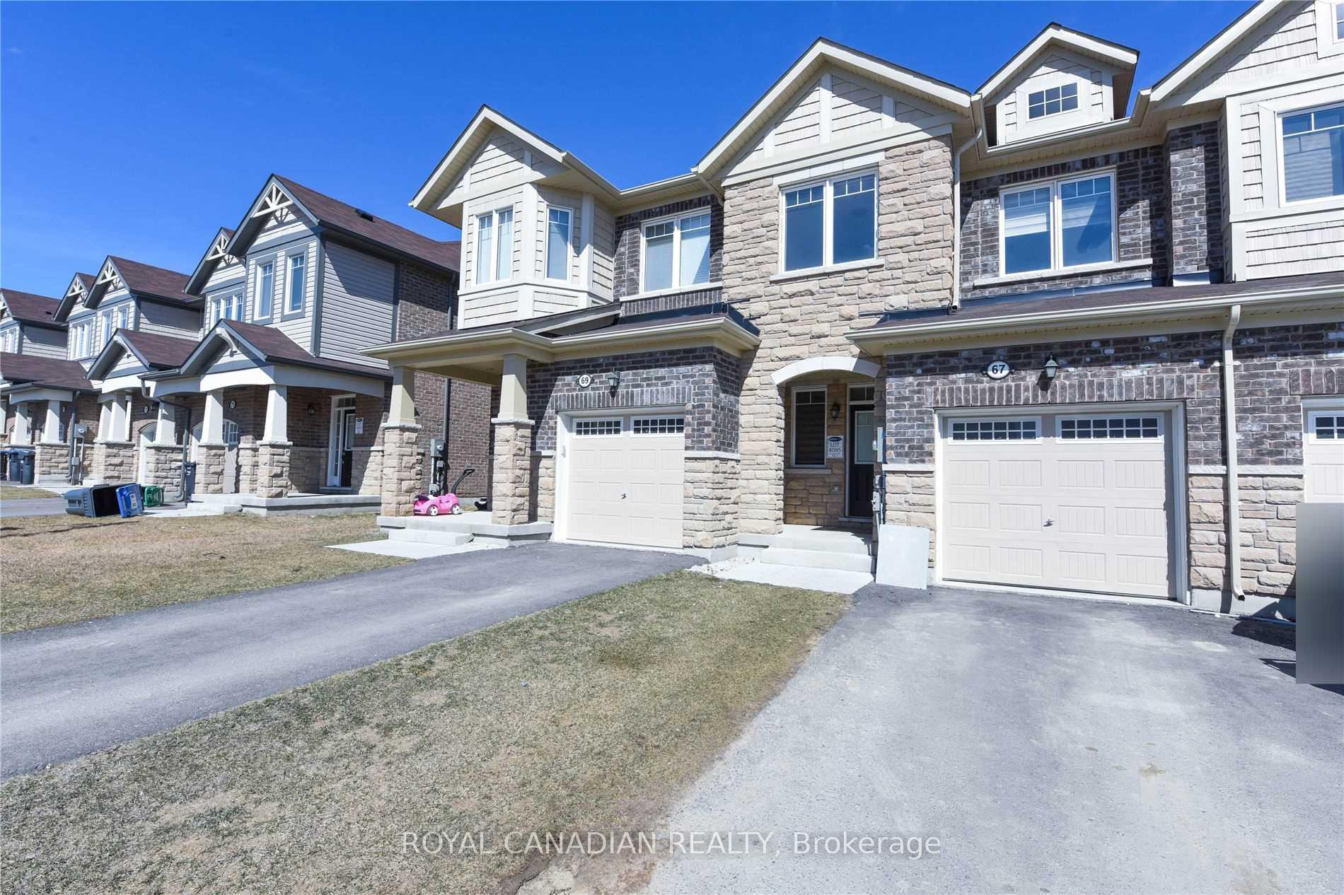 Photo 3 of 67 Phyllis Drive, Caledon, Rural Caledon — HOMEH