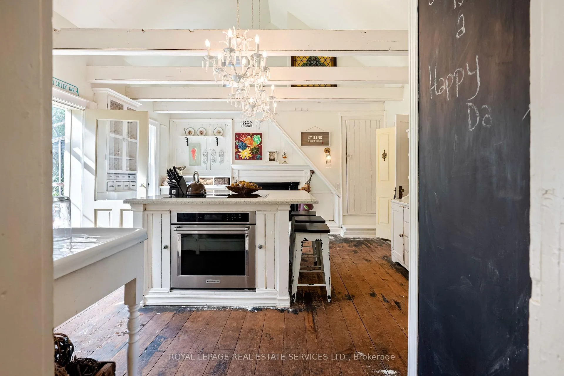 Photo 8 of 2414 Concession 3 Road, Caledon, Palgrave — HOMEH