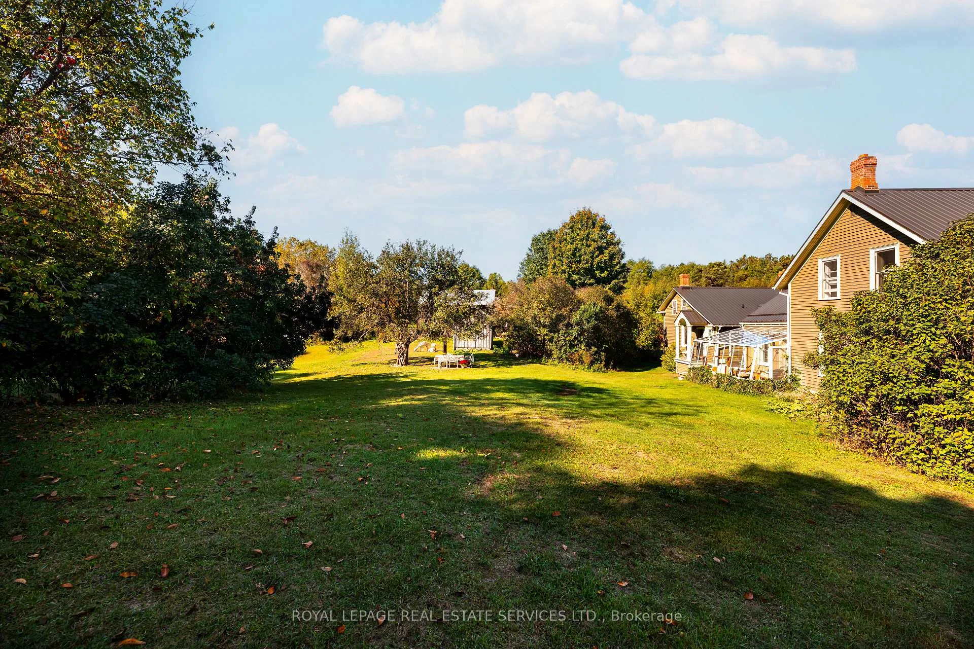 Photo 32 of 2414 Concession 3 Road, Caledon, Palgrave — HOMEH